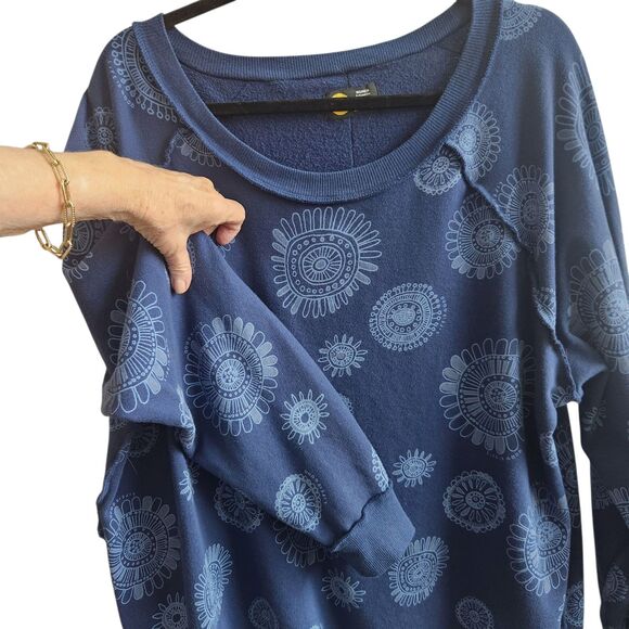 Life Is Good Womens Blue Crewneck Sweatshirt-Raw Seams-AllOverCelestial Print L - Picture 3 of 12